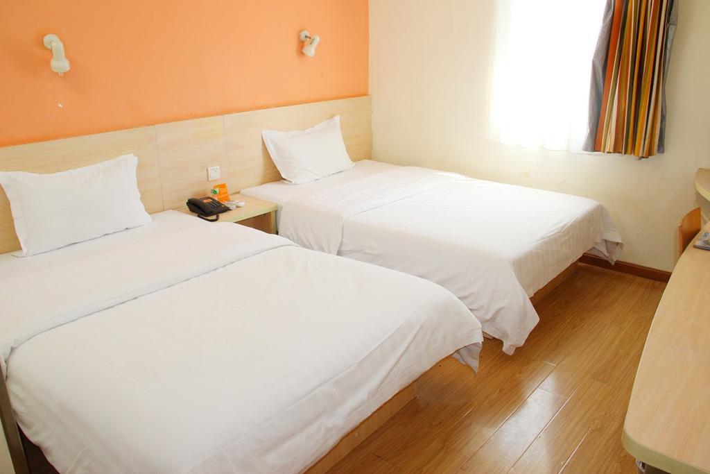 7Days Inn Jiangmen Peng Jiang Qiao North ภายนอก รูปภาพ