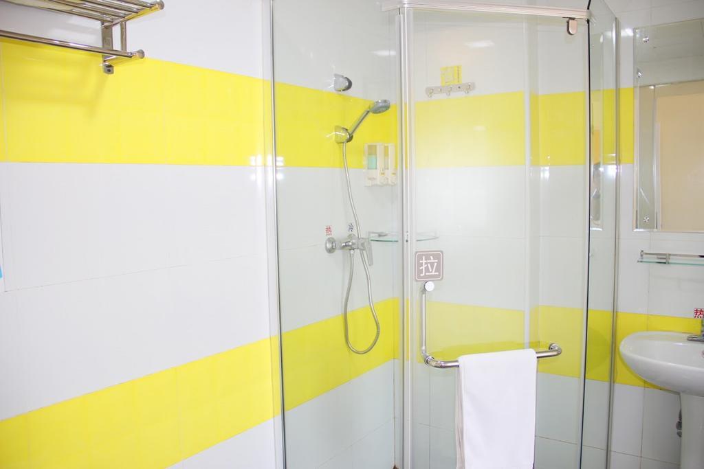 7Days Inn Jiangmen Peng Jiang Qiao North ภายนอก รูปภาพ